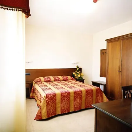Tiziana 3*